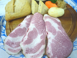 熟成 ペッパーポーク （スライス200ｇ） 約10枚